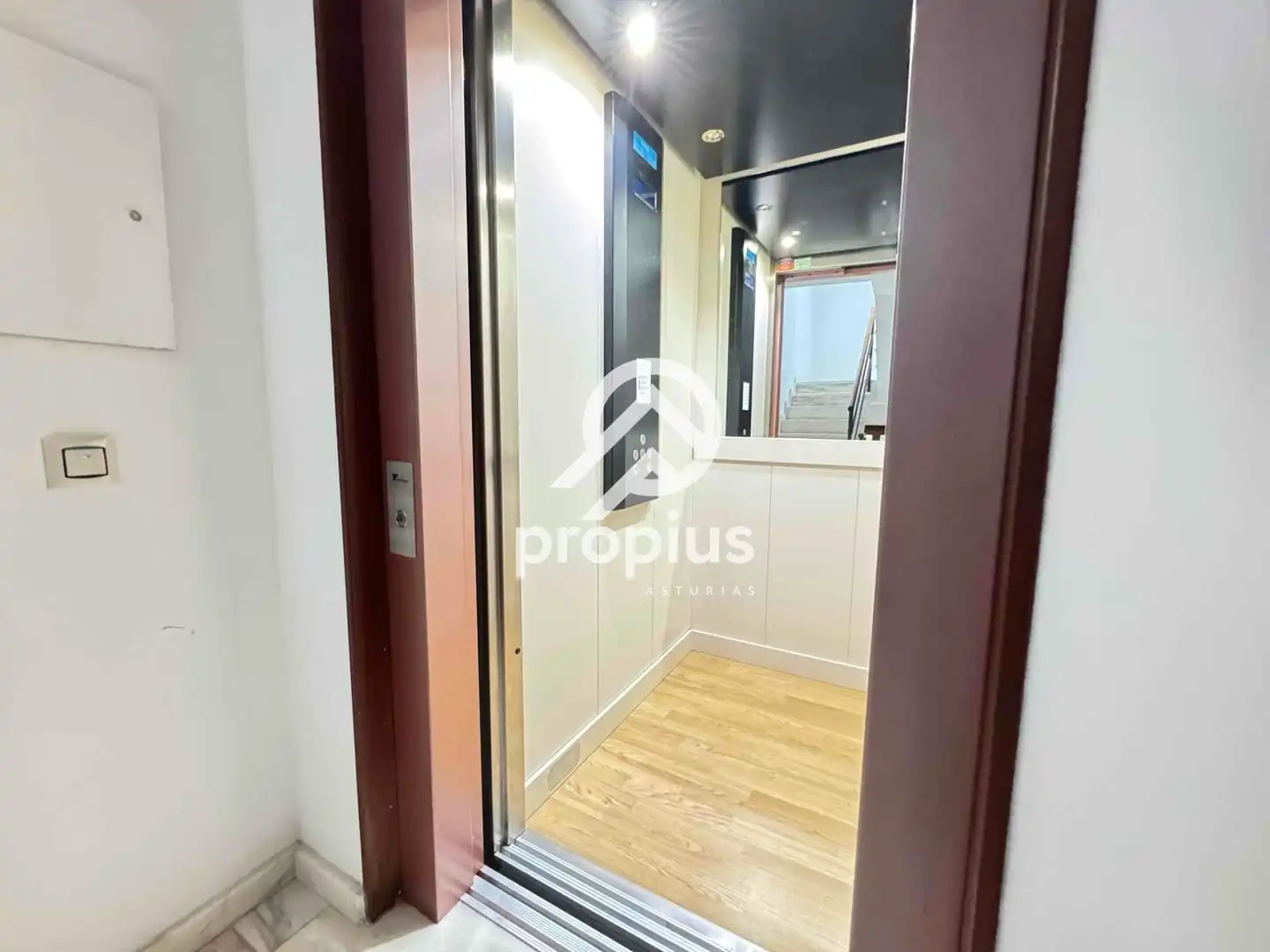 Piso en venta en Llanes con Calefacción, Parquet y Trastero