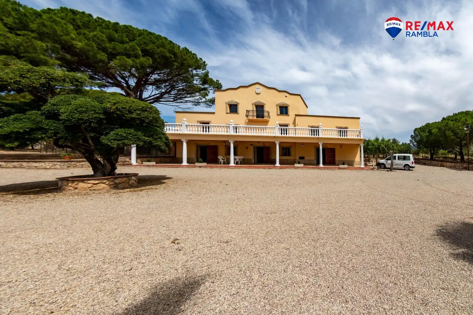 Exterior view of Houses for sale in Valls