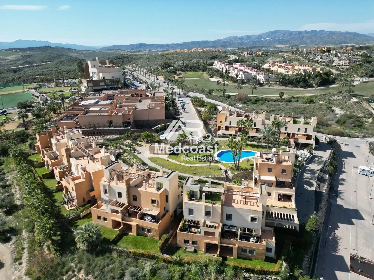 Außenansicht von Wohnung zum Verkauf in Vera mit Terrasse, Schwimmbad und Gemeinschaftspool