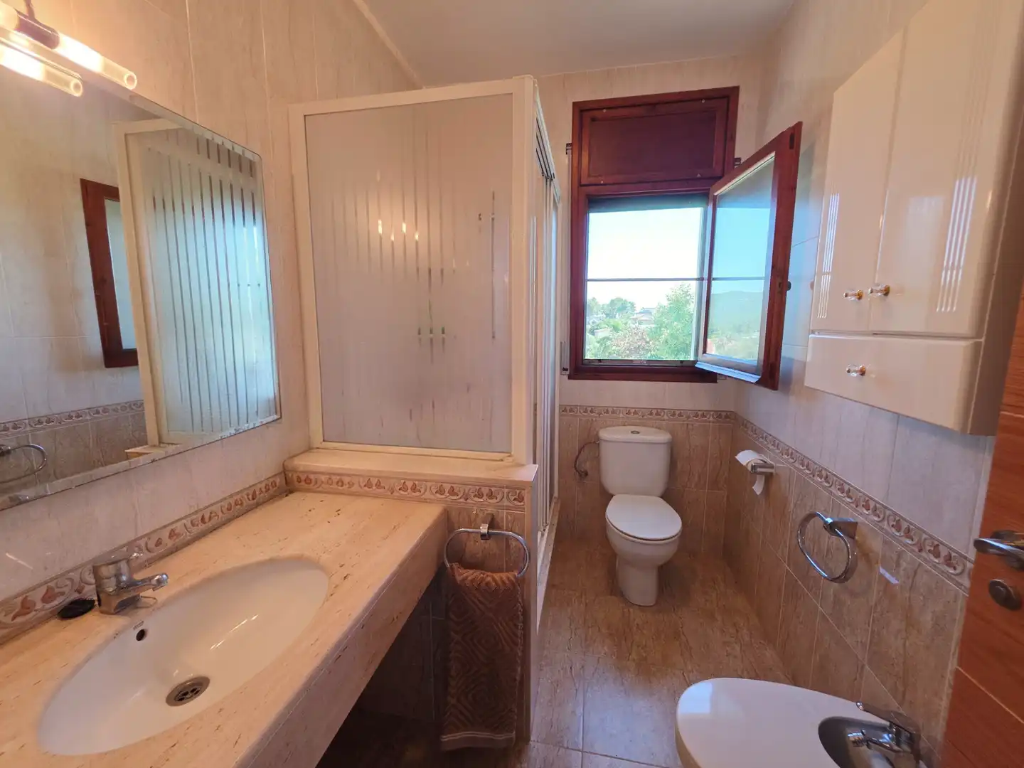 Baño de Casa o chalet en venta en Vallirana con Calefacción, Terraza y Piscina