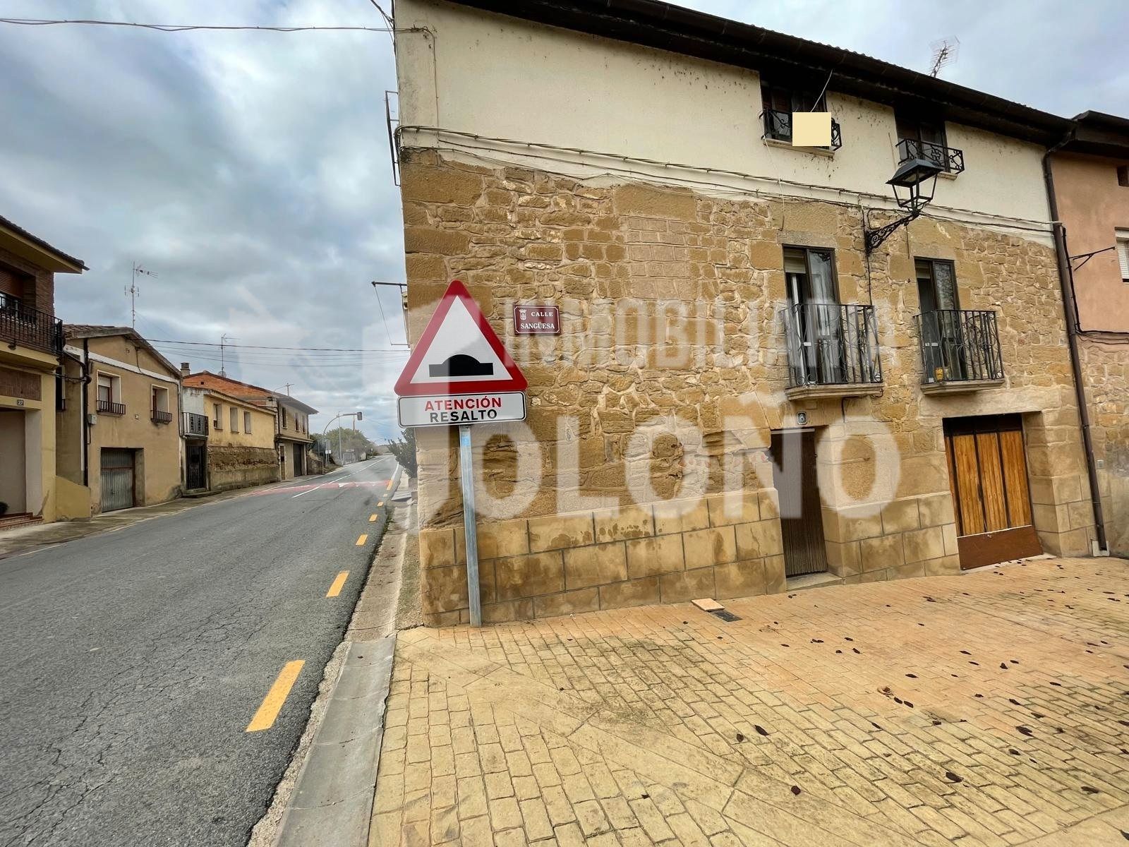 Vista exterior de Casa o chalet en venta en Cuzcurrita de Río Tirón con Calefacción, Amueblado y Horno