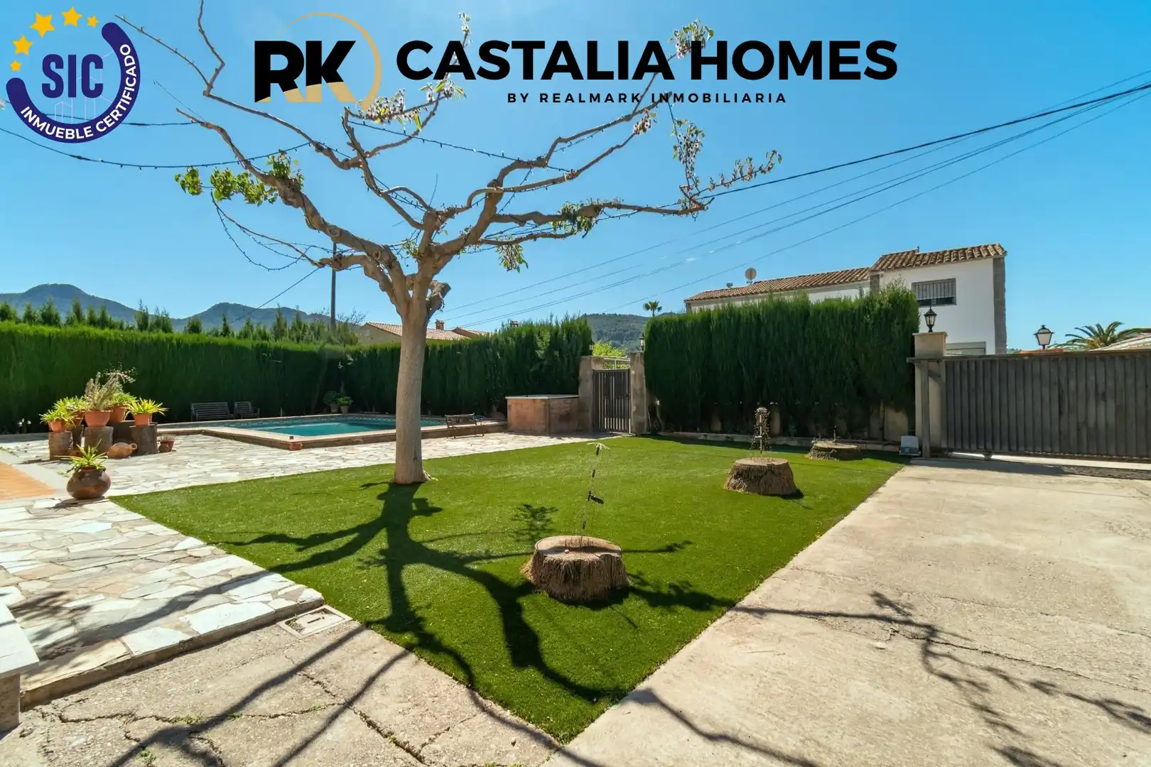 Vista exterior de Casa o xalet en venda en Borriol amb Calefacció, Jardí privat i Piscina