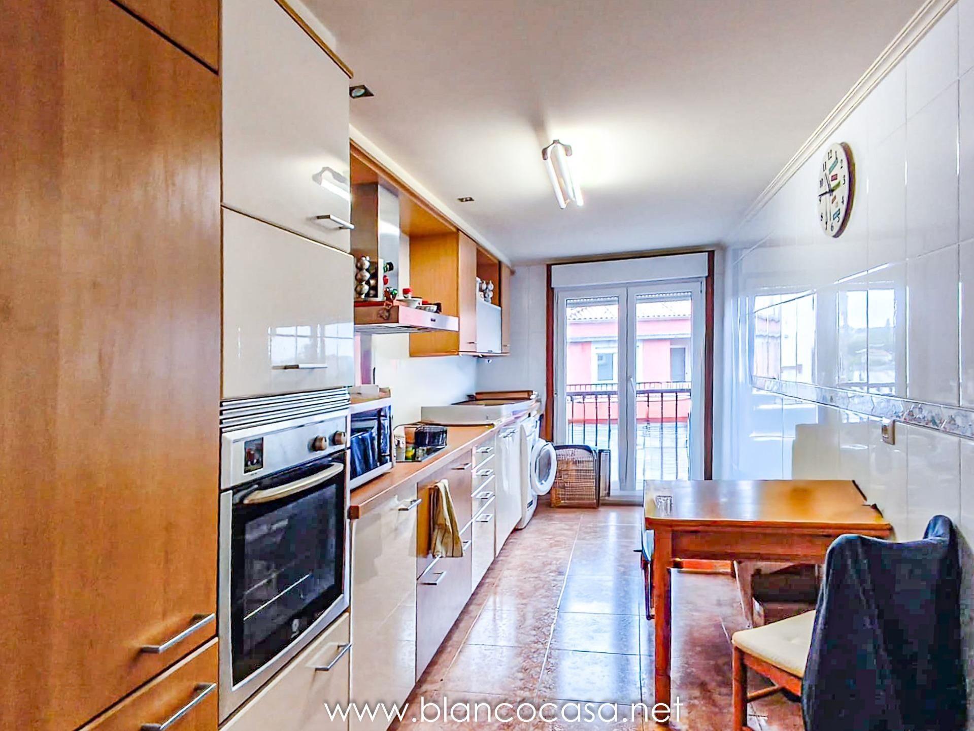 Kitchen of Flat for sale in Carballo  with Balcony