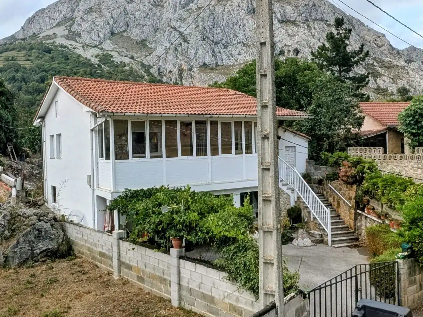 Vista exterior de Casa o xalet en venda en Teverga amb Balcó