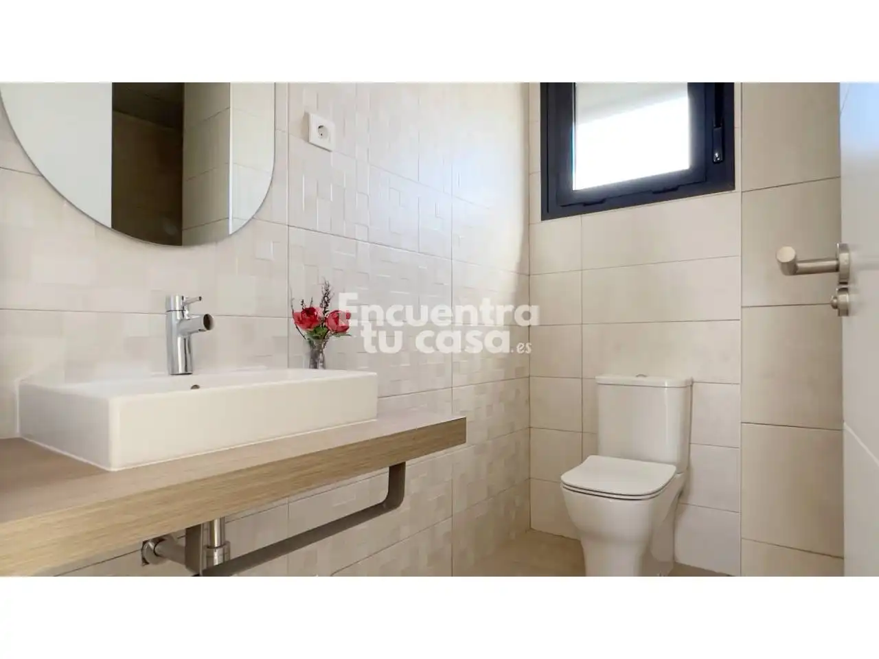 Badezimmer von Dachboden zur Miete in Guadalajara mit Klimaanlage, Heizung und Terrasse