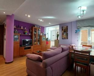 Living room of Flat for sale in Valladolid Capital  with Terrace and Balcony