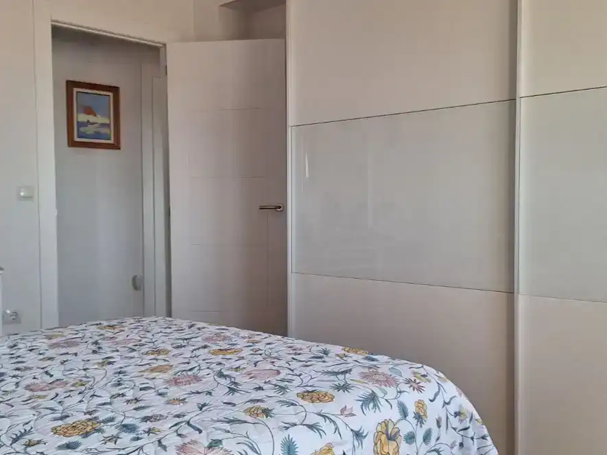 Dormitori de Pis en venda en Granada amb Aire condicionat, Parquet i Terrassa