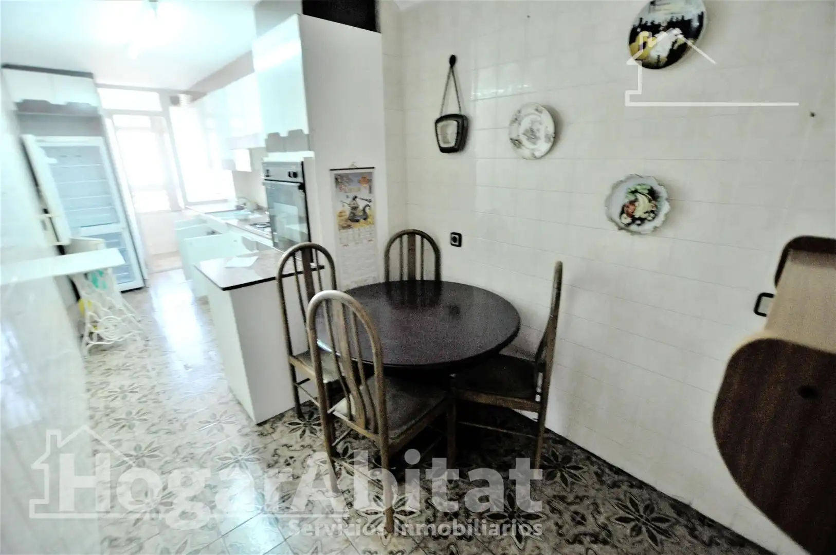 Küche von Wohnung zum Verkauf in  Valencia Capital mit Balkon