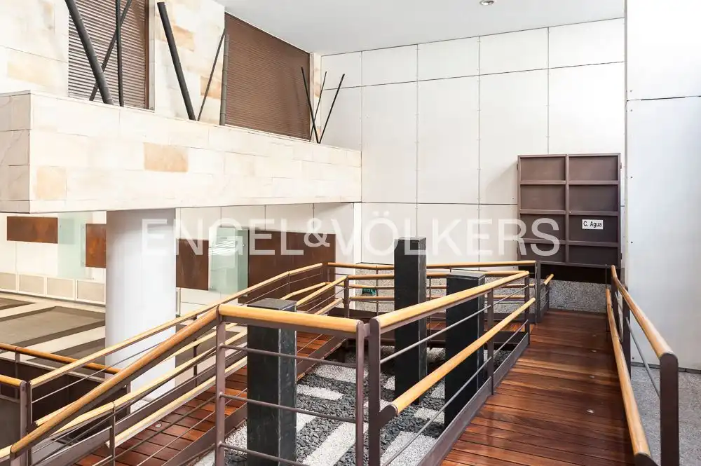 Flat for sale in Madrid  with Air Conditioner, Heating and Parquet flooring