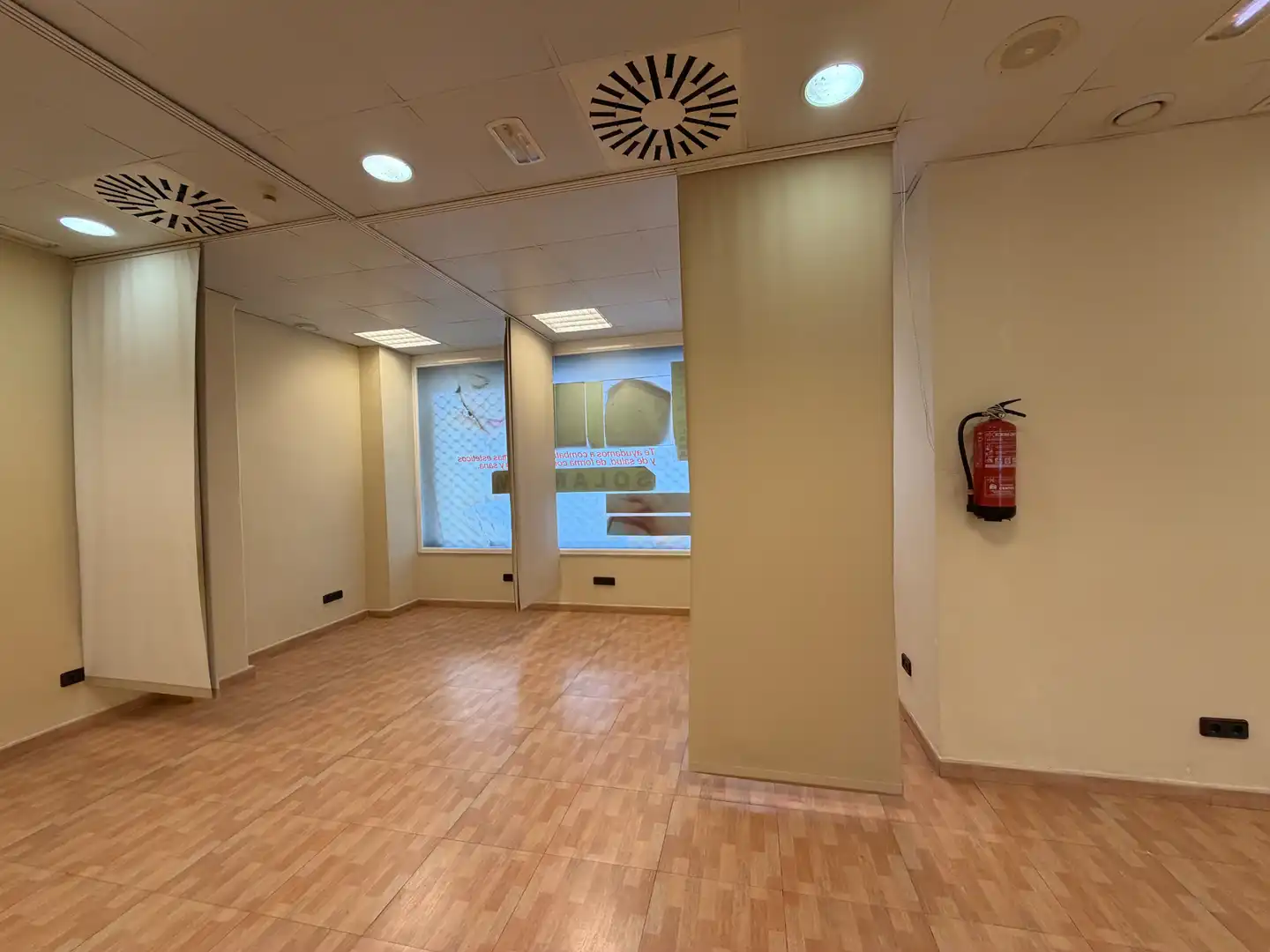 Local de alquiler en Granollers con Aire acondicionado y Alarma
