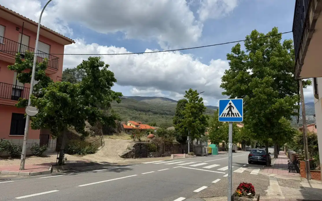 Exterior view of Flat for sale in Cuacos de Yuste  with Terrace, Storage room and Furnished