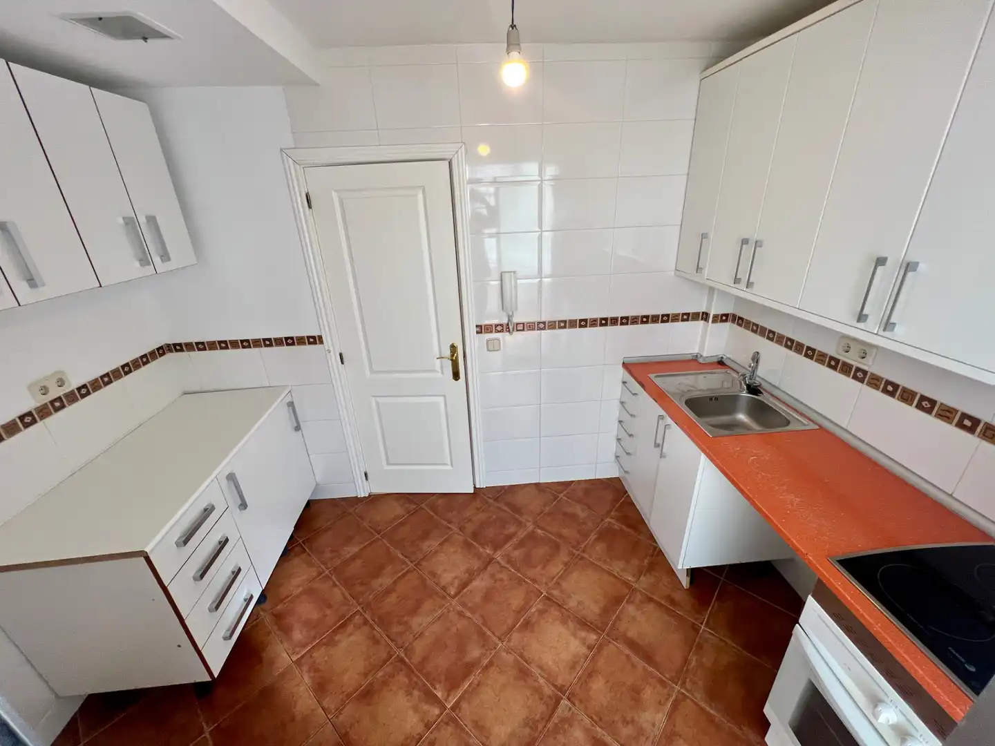 Cocina de Dúplex de alquiler en Collado Villalba con Calefacción, Jardín privado y Terraza