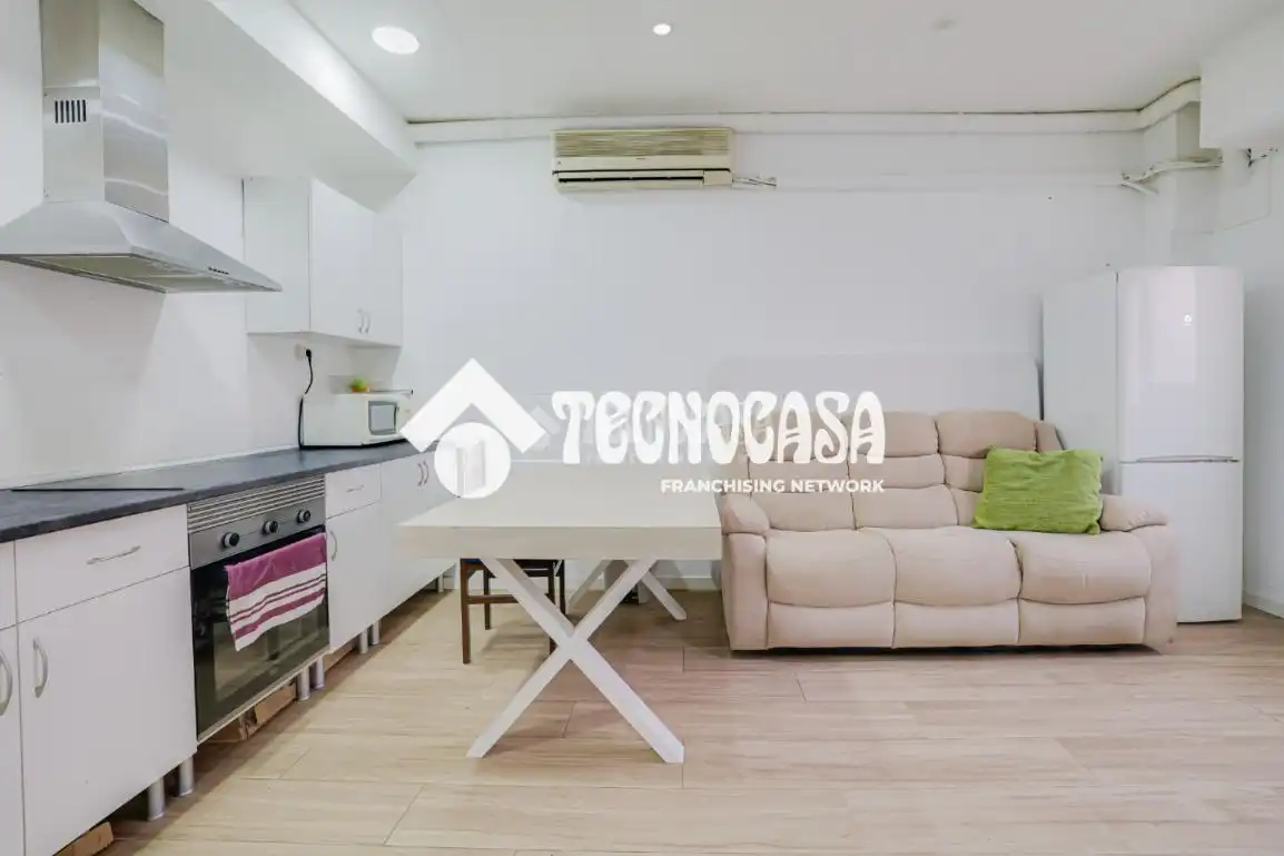 Flat for sale in Badalona  with Air Conditioner and Parquet flooring