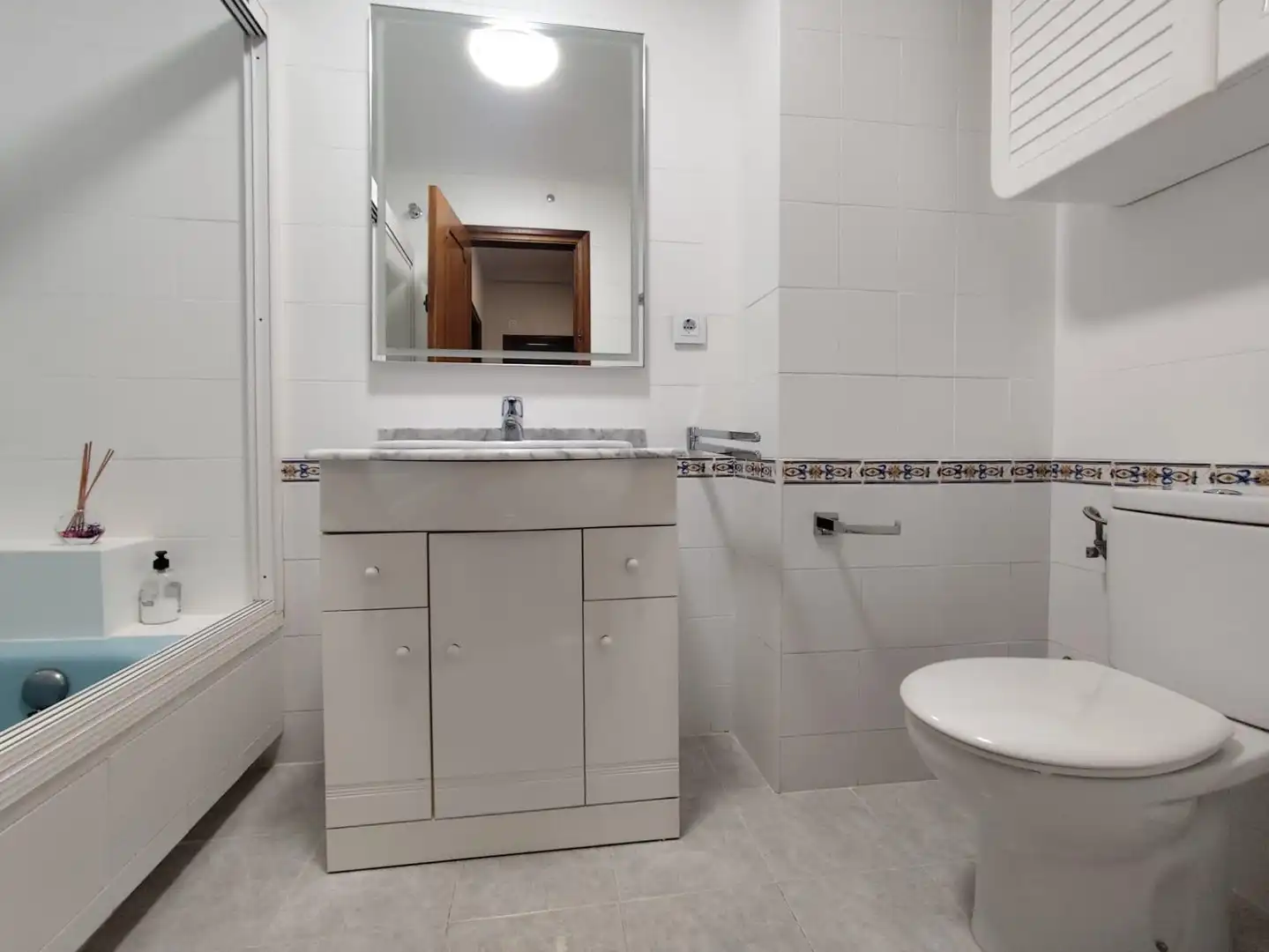 Badezimmer von Wohnung zur Miete in Cartagena mit Klimaanlage