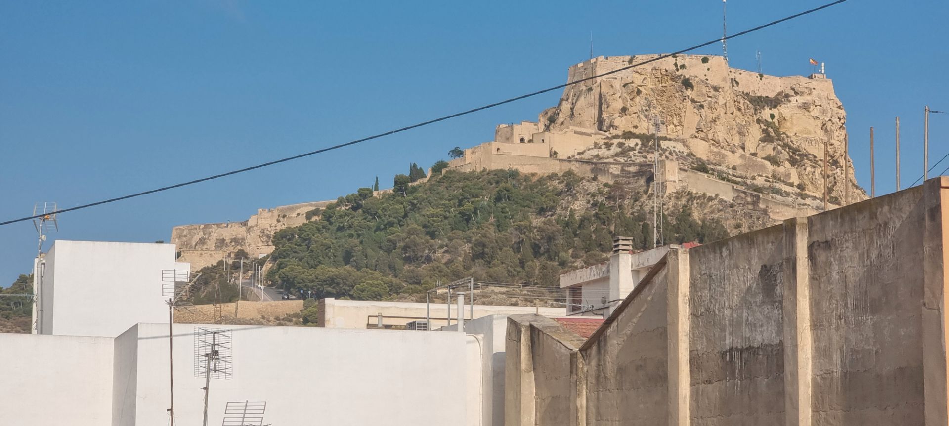 Vista exterior de Àtic en venda en Alicante / Alacant amb Aire condicionat, Moblat i Forn