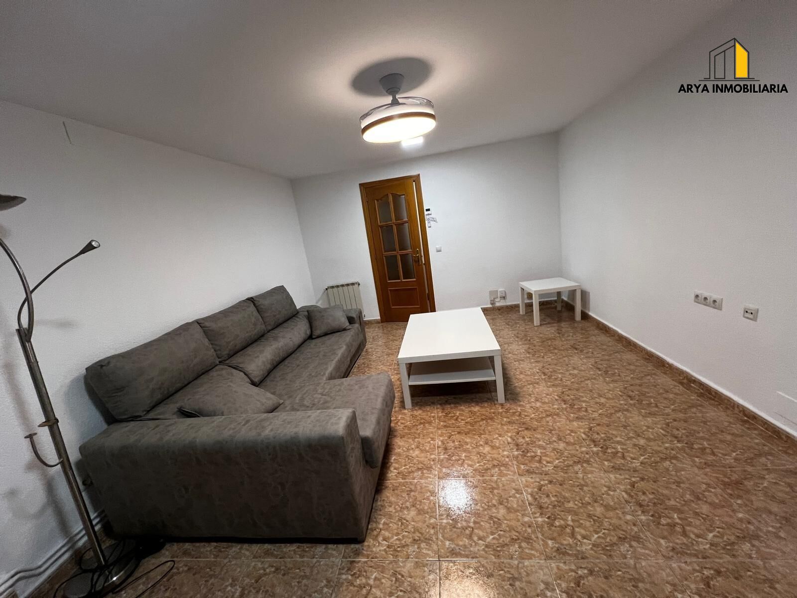 Sala de estar de Piso de alquiler en  Madrid Capital con Calefacción