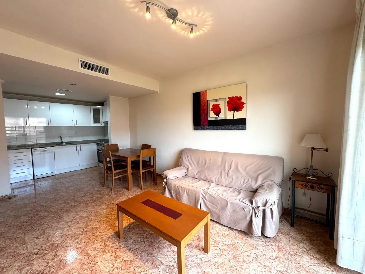 Sala d'estar de Apartament de lloguer en  Murcia Capital amb Aire condicionat, Calefacció i Traster