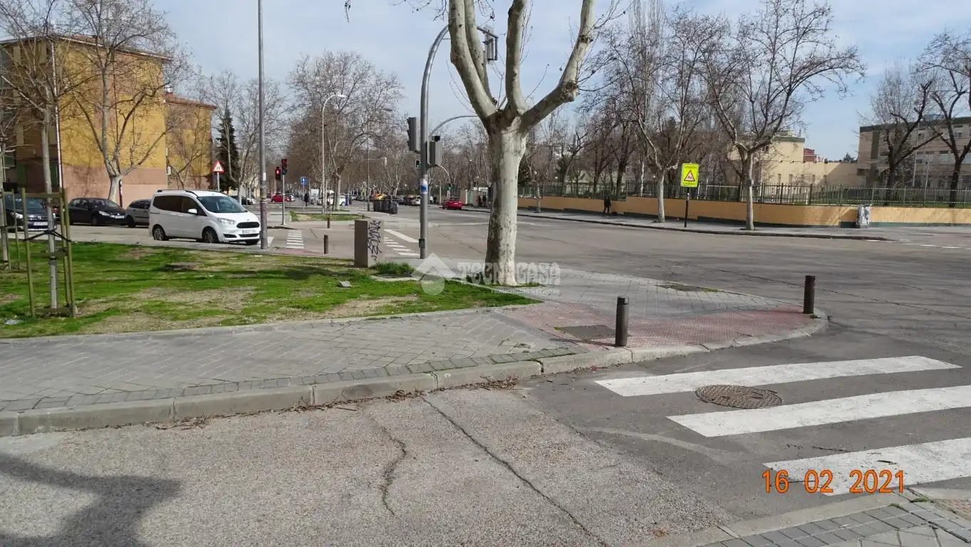 Vista exterior de Piso en venta en Madrid