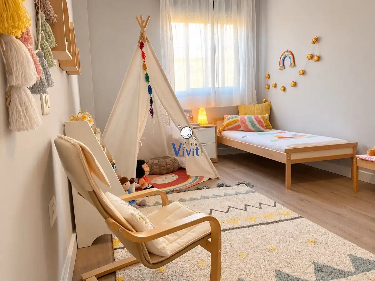 Sala d'estar de Casa o xalet en venda en Nueva Alcalá