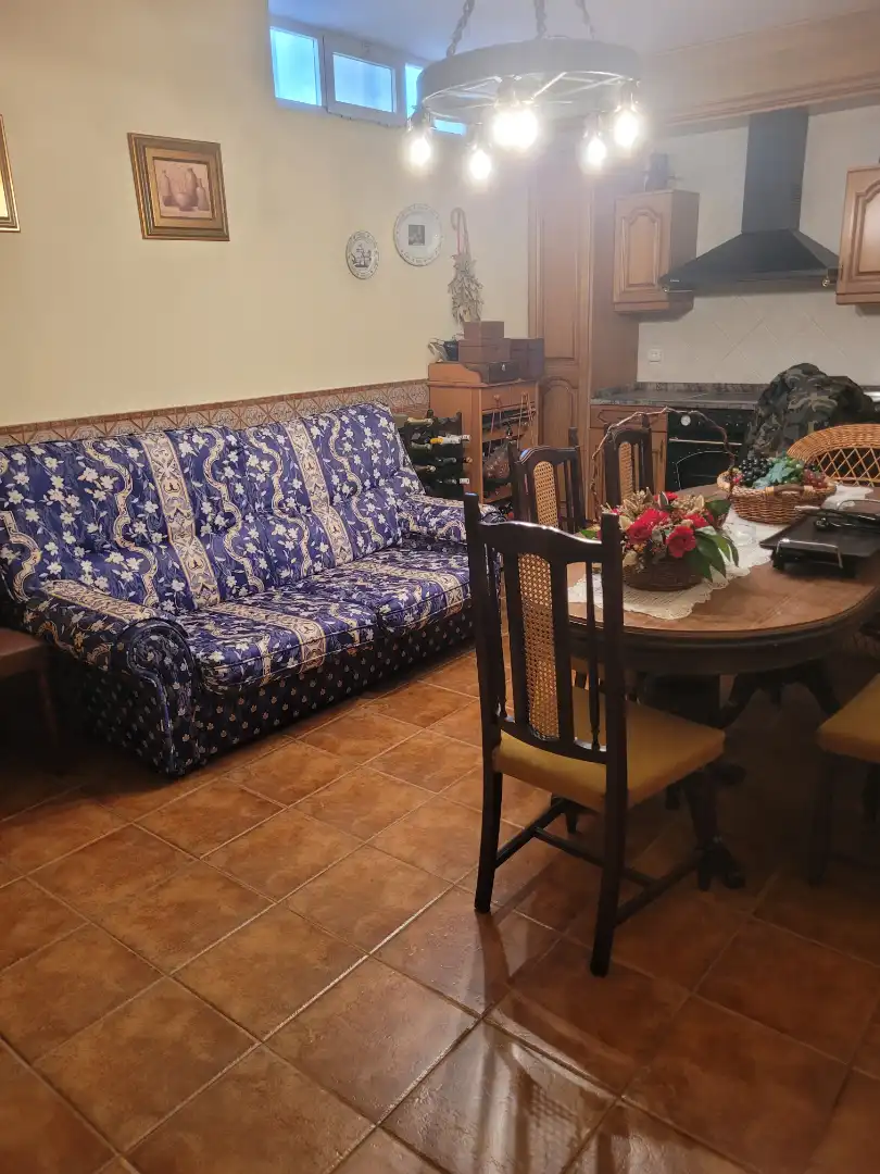 Sala de estar de Casa adosada en venta en Soria Capital  con Calefacción, Jardín privado y Parquet