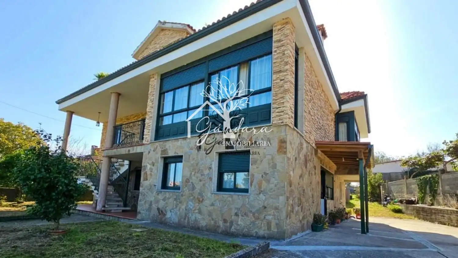 Chalet con terraza en venta en Ares, imagen 2