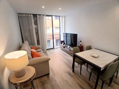 Living room of Flat for sale in Vilanova i la Geltrú  with Air Conditioner, Heating and Parquet flooring