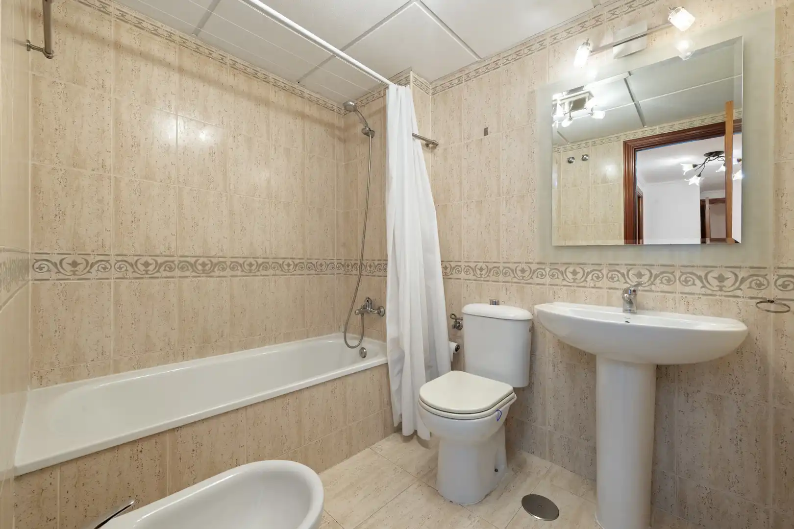 Apartamento con piscina en venta en Torrequebrada, imagen 17