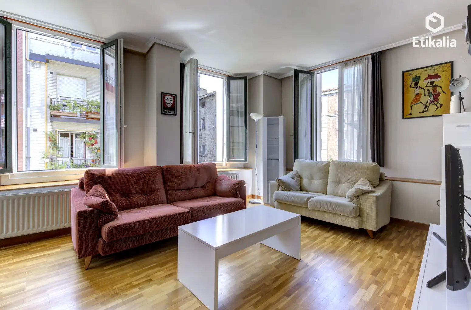 Sala d'estar de Pis en venda en Vitoria - Gasteiz amb Calefacció, Parquet i Traster
