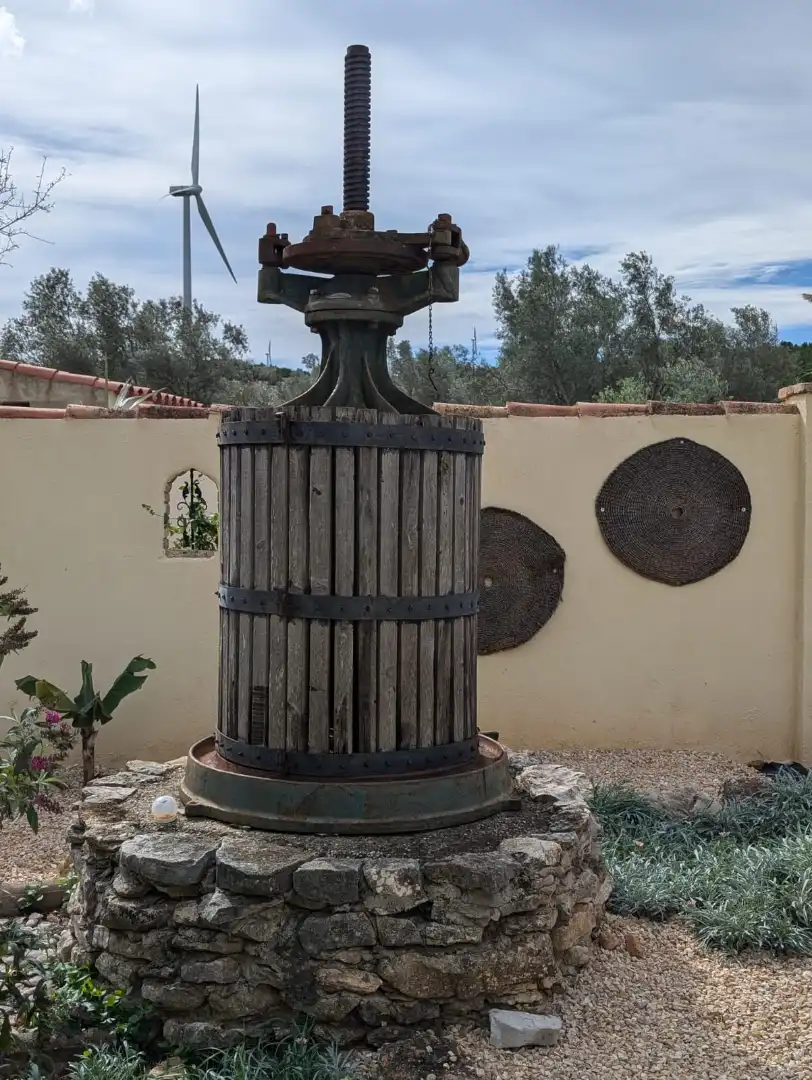 Außenansicht von Country house zum Verkauf in El Perelló mit Heizung und Balkon