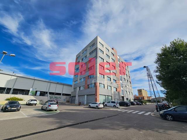 Oficina en Alquiler en Avinguda Electricitat en Can Vallhonrat