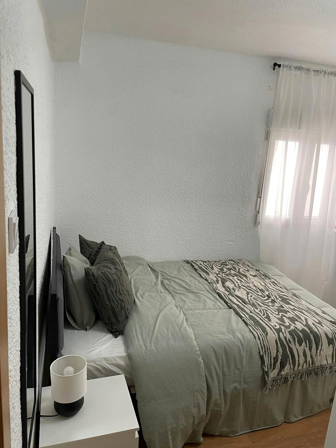 Dormitori de Pis per a compartir en  Valencia Capital amb Rentadora