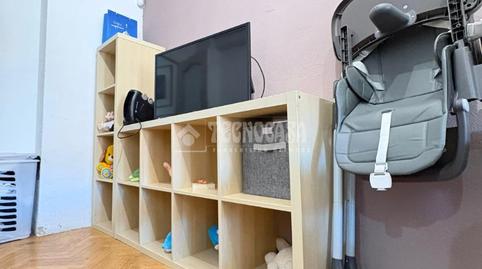 Foto 3 de Piso en venta en Juan de la Cierva, Getafe