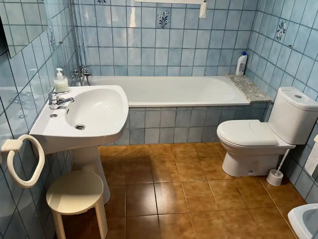 Badezimmer von Wohnung zum Verkauf in Benicarló mit Privatgarten, Terrasse und Schwimmbad
