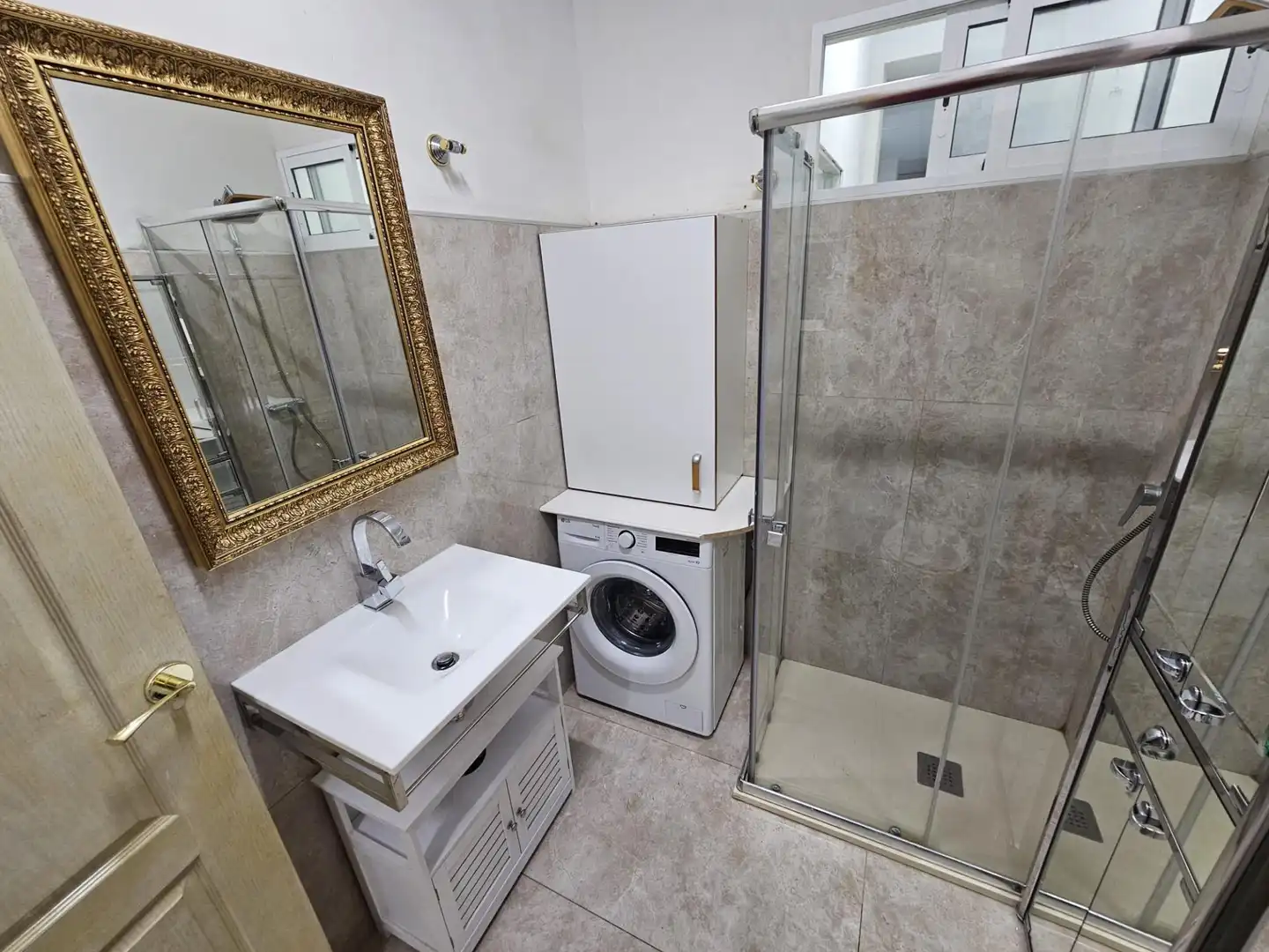 Baño de Local de alquiler en Sevilla