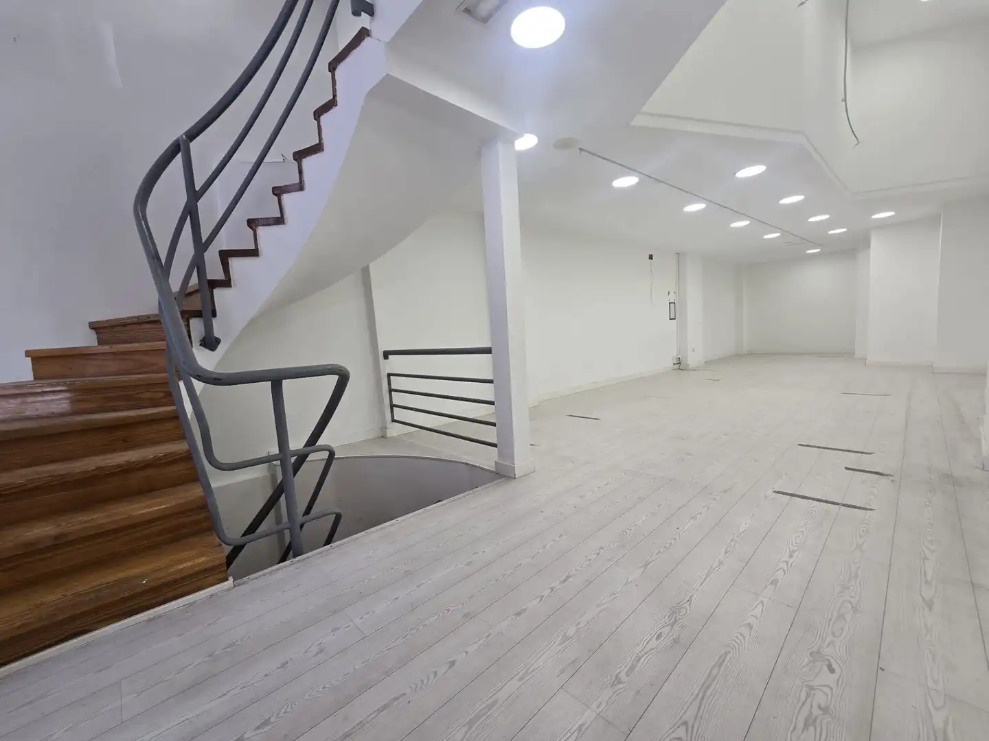 Commercial properties for rent in  Logroño  with Air Conditioner