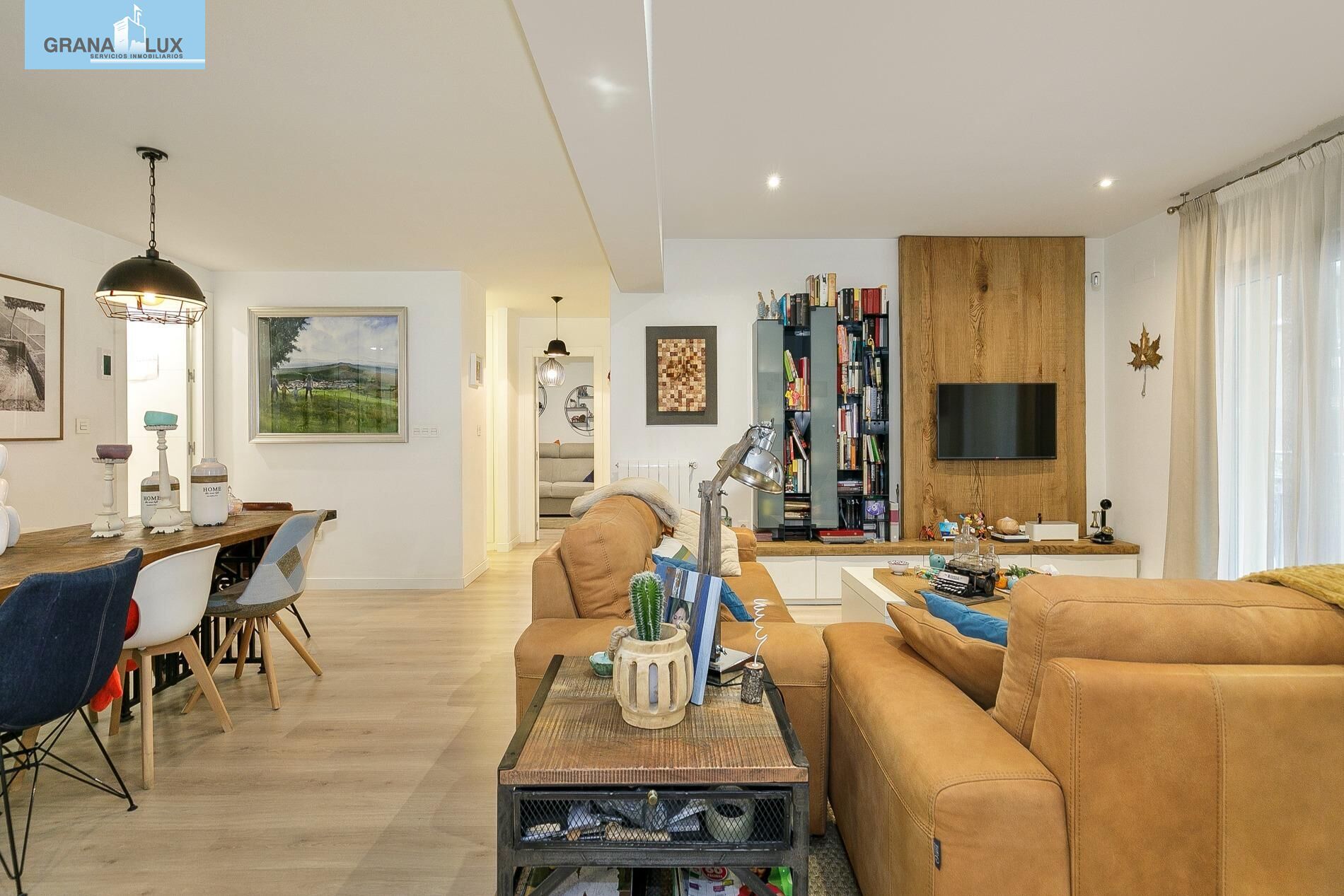 Sala de estar de Piso en venta en  Granada Capital con Calefacción, Terraza y Balcón