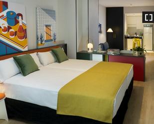 Bedroom of Flat to rent in Pozuelo de Alarcón  with Air Conditioner, Heating and Furnished