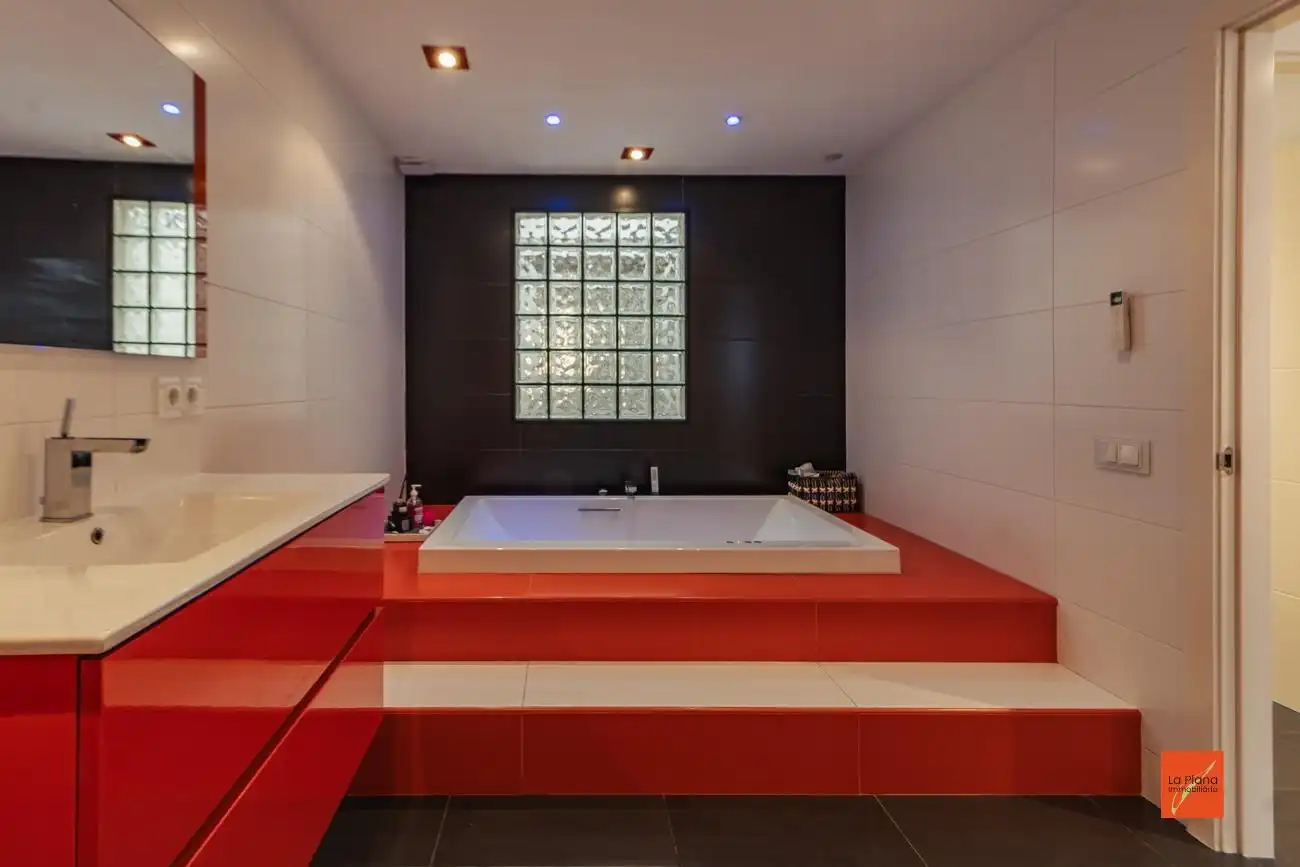 Baño de Casa adosada en venta en Tortosa con Calefacción y Terraza