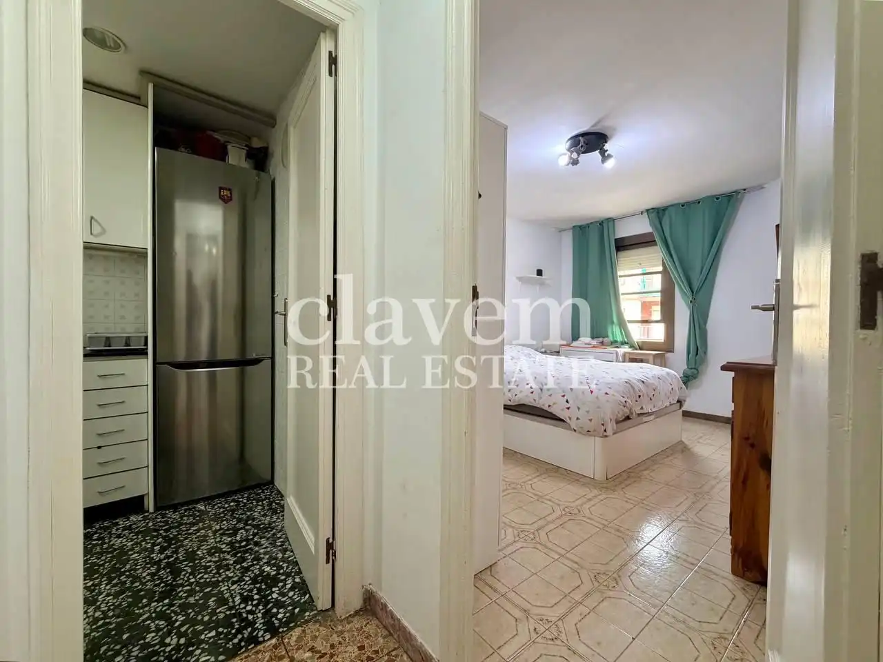 Schlafzimmer von Wohnung zum Verkauf in Barcelona mit Balkon