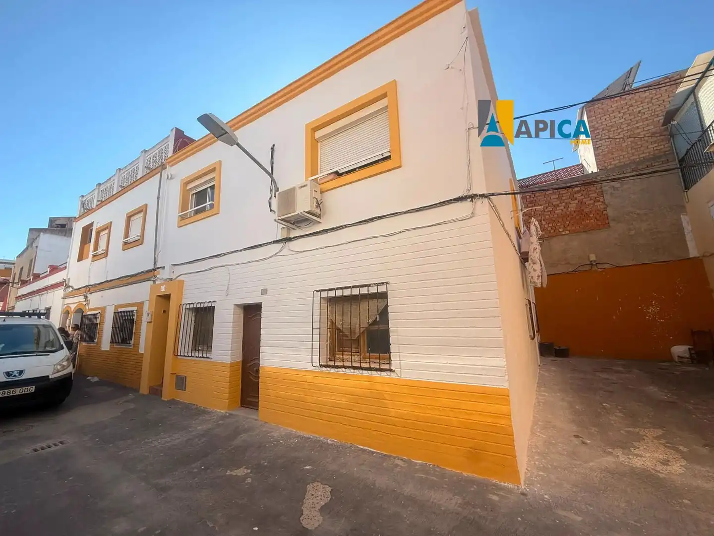 Vista exterior de Piso en venta en El Puerto de Santa María con Aire acondicionado y Trastero