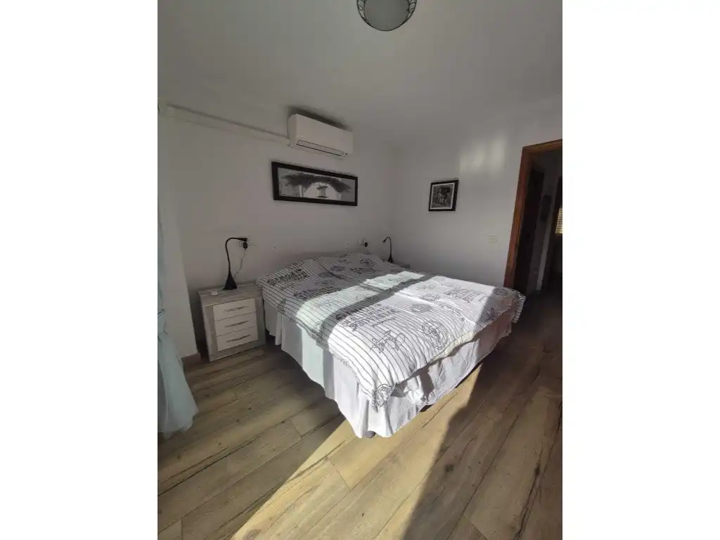 Dormitori de Casa adosada en venda en Torrevieja amb Aire condicionat, Terrassa i Moblat