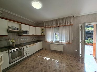 House with garden for sale in Cornazo