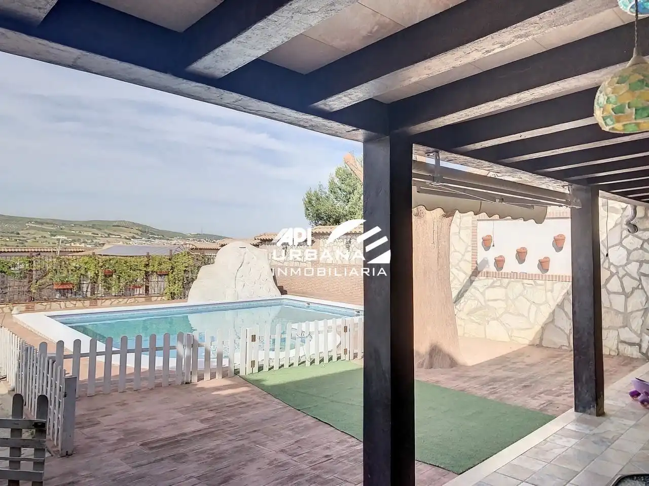 Piscina de Casa o xalet en venda en Lucena amb Terrassa, Piscina i Moblat