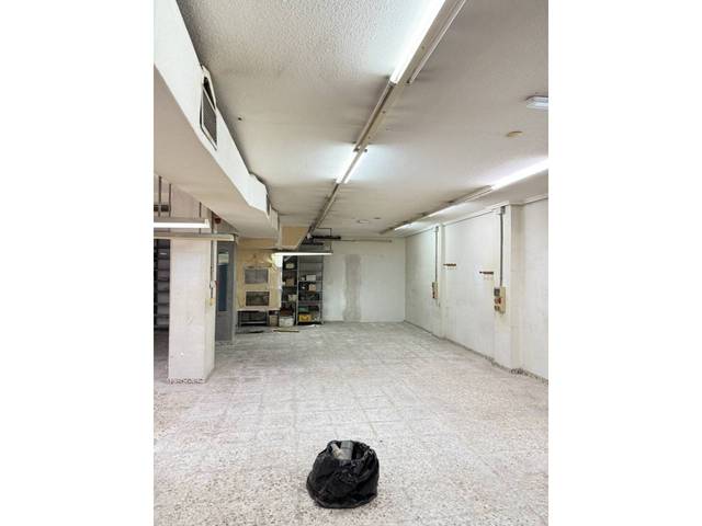 Local comercial en Alquiler en Calle Pablo Picasso en Sector V