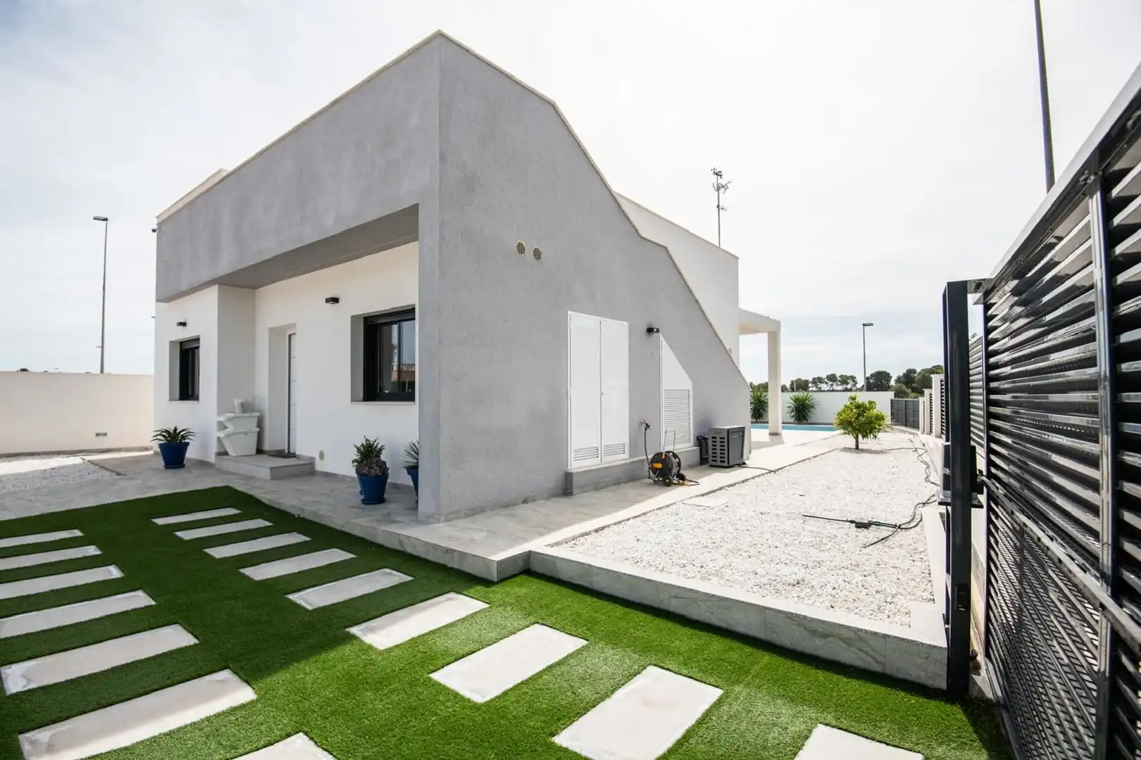 Vista exterior de Casa o chalet en venta en Pilar de la Horadada con Balcón