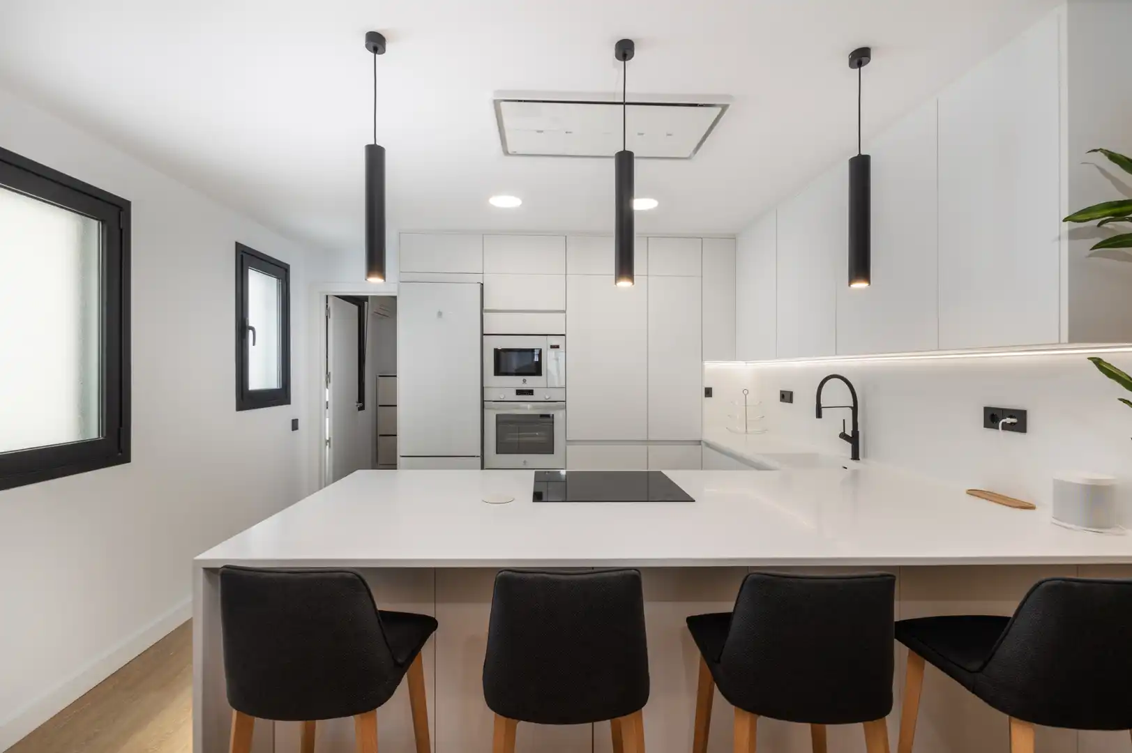Penthouse with lift for sale in Calle Nicolás Estévanez 59, imagen 6