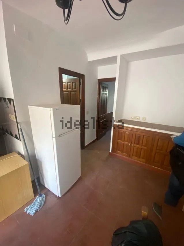 Cuina de Apartament de lloguer en  Granada Capital amb Moblat, Rentadora i Es permeten mascotes