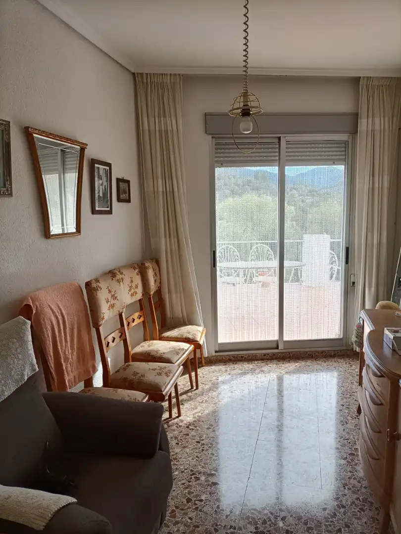 Sala d'estar de Casa o xalet en venda en Algimia de Almonacid amb Jardí privat, Terrassa i Moblat