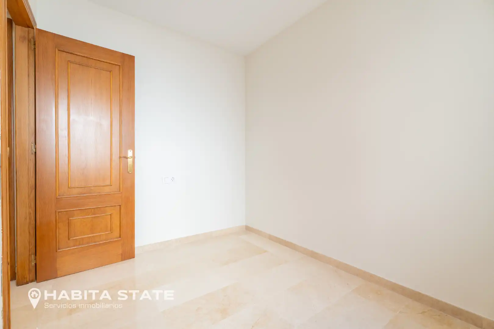 Flat for rent in Almería  with Air Conditioner, Heating and Terrace