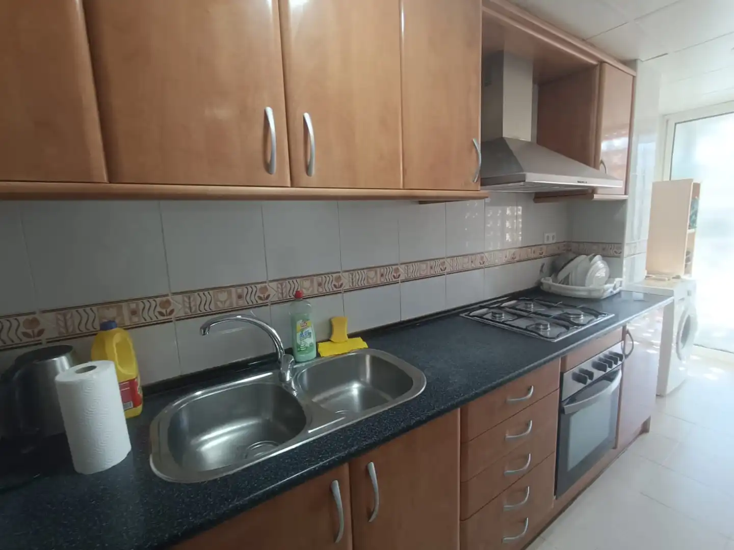 Kitchen of Flat for rent in Constantí  with Oven, Washing machine and Microwave